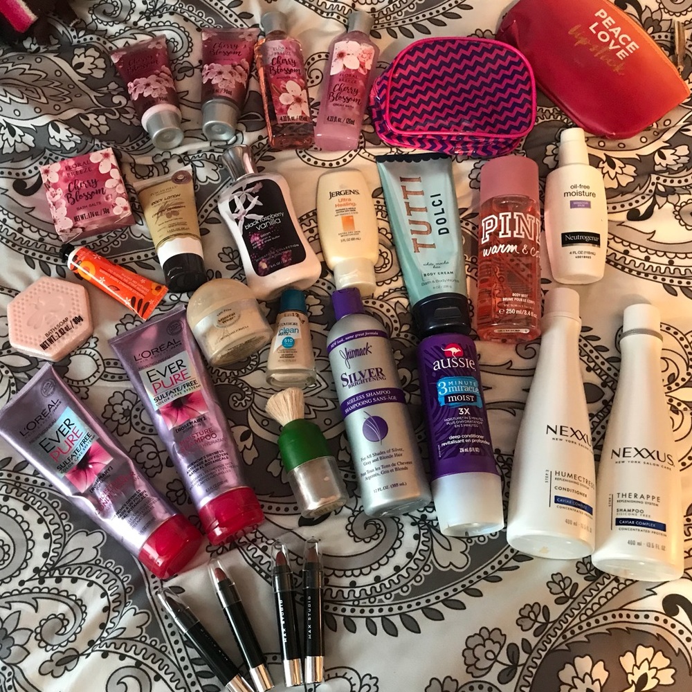 Selling a lot of beauty products